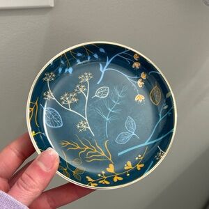 NWOT Blue floral jewelry tray